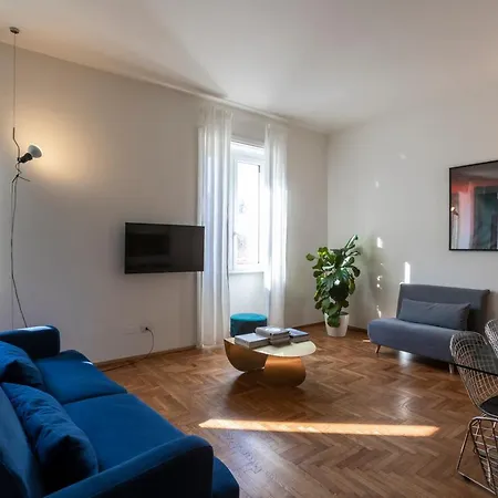 Duomo Big Apartment Milan